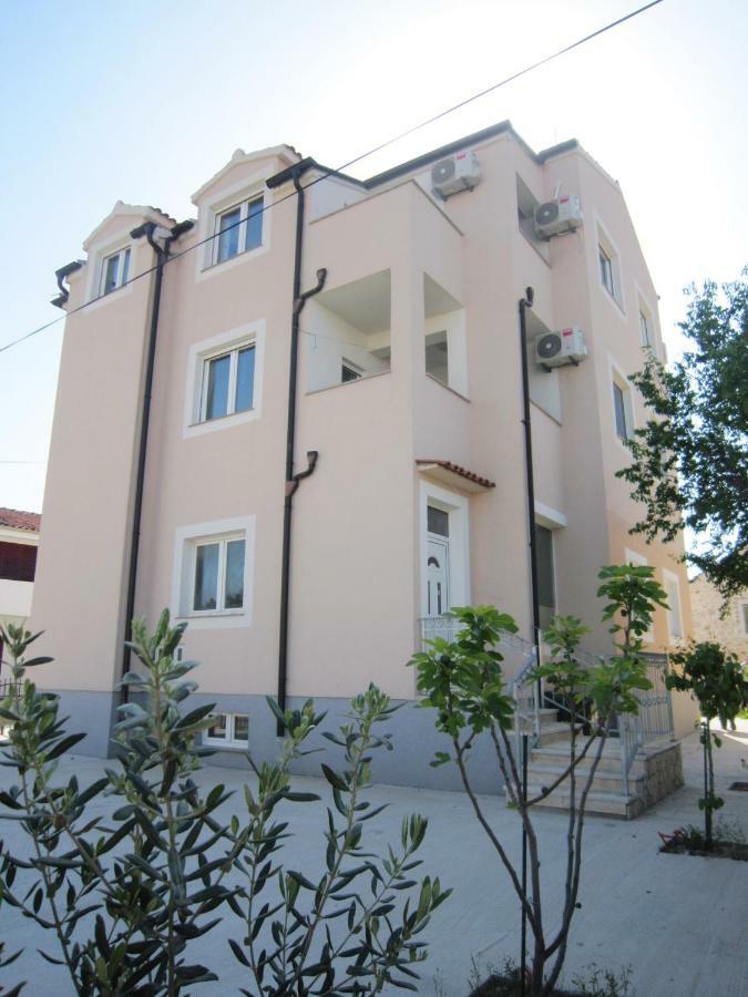 M&B Guest House Srima Εξωτερικό φωτογραφία