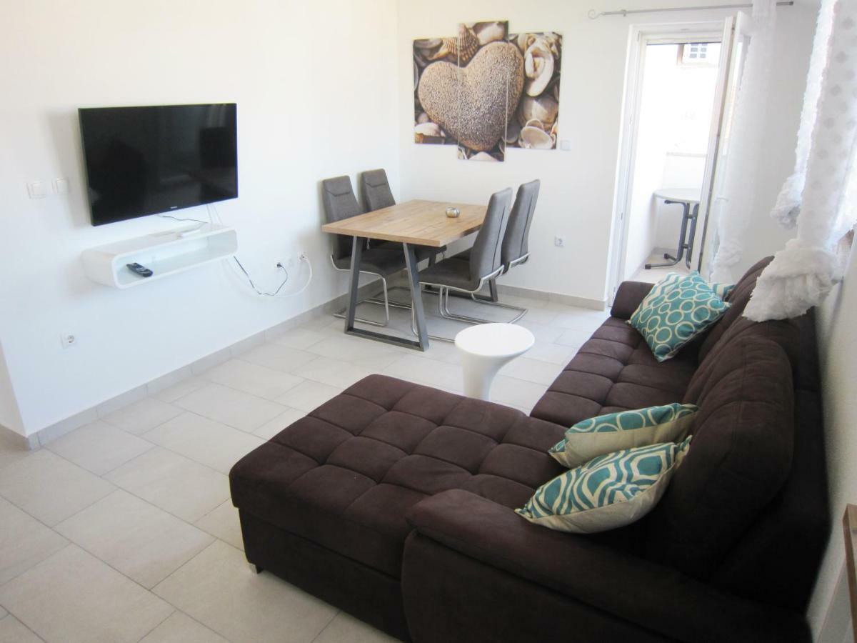 M&B Guest House Srima Εξωτερικό φωτογραφία