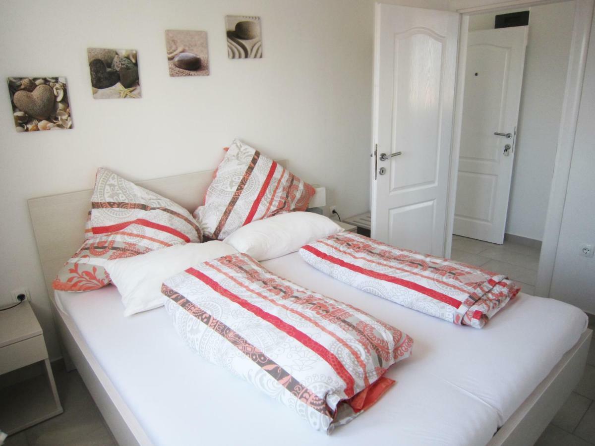 M&B Guest House Srima Εξωτερικό φωτογραφία