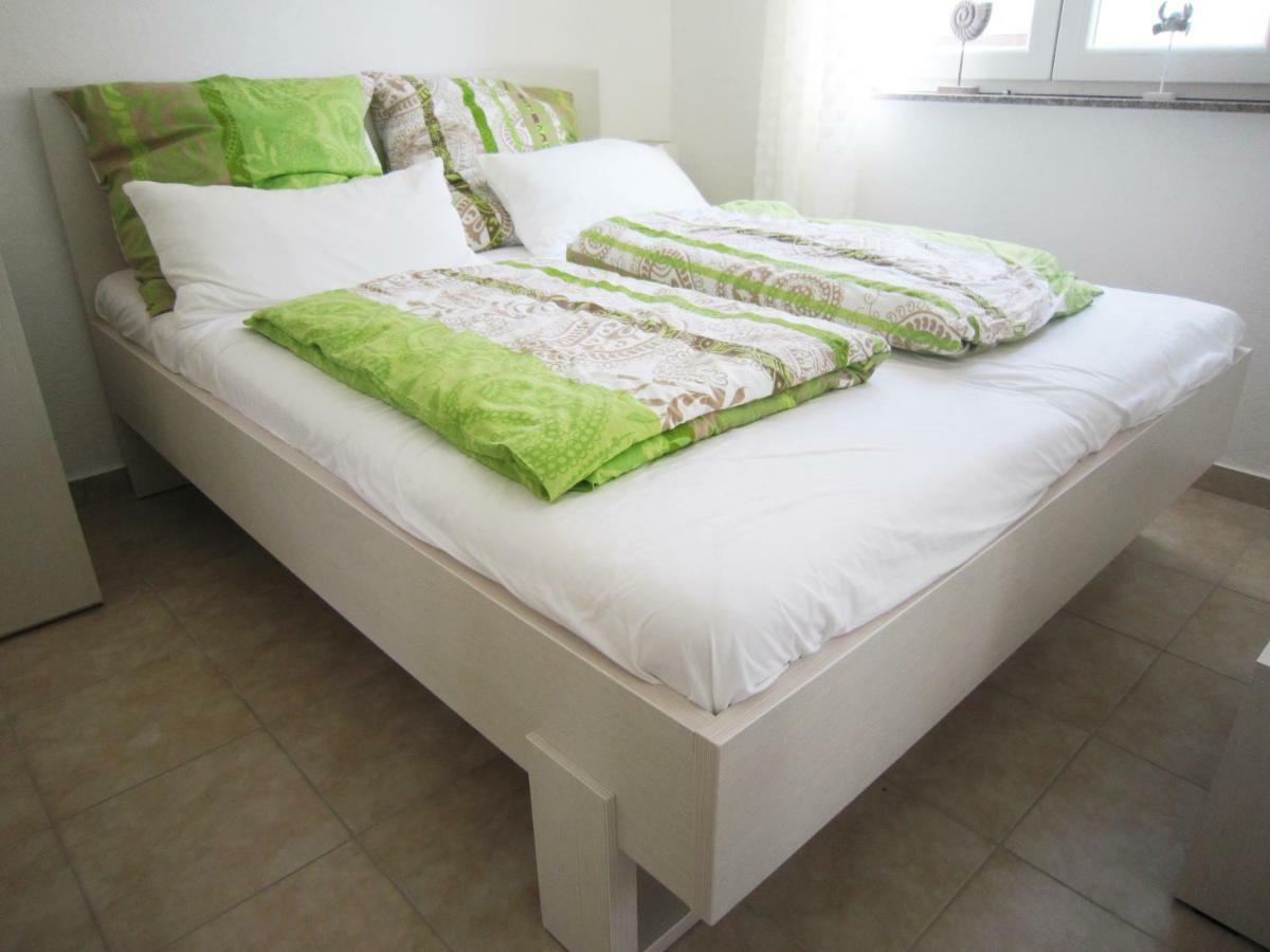 M&B Guest House Srima Εξωτερικό φωτογραφία