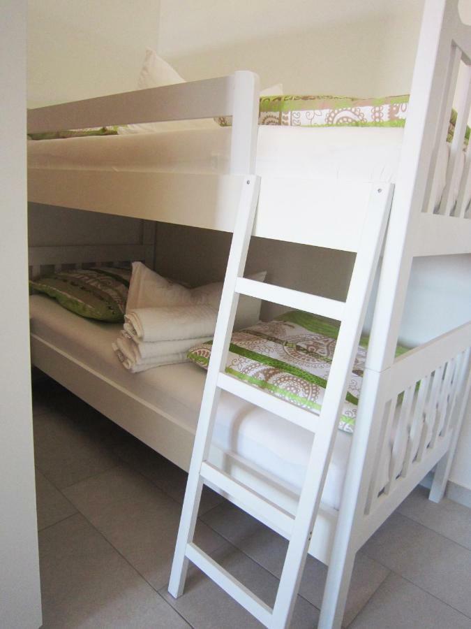 M&B Guest House Srima Εξωτερικό φωτογραφία