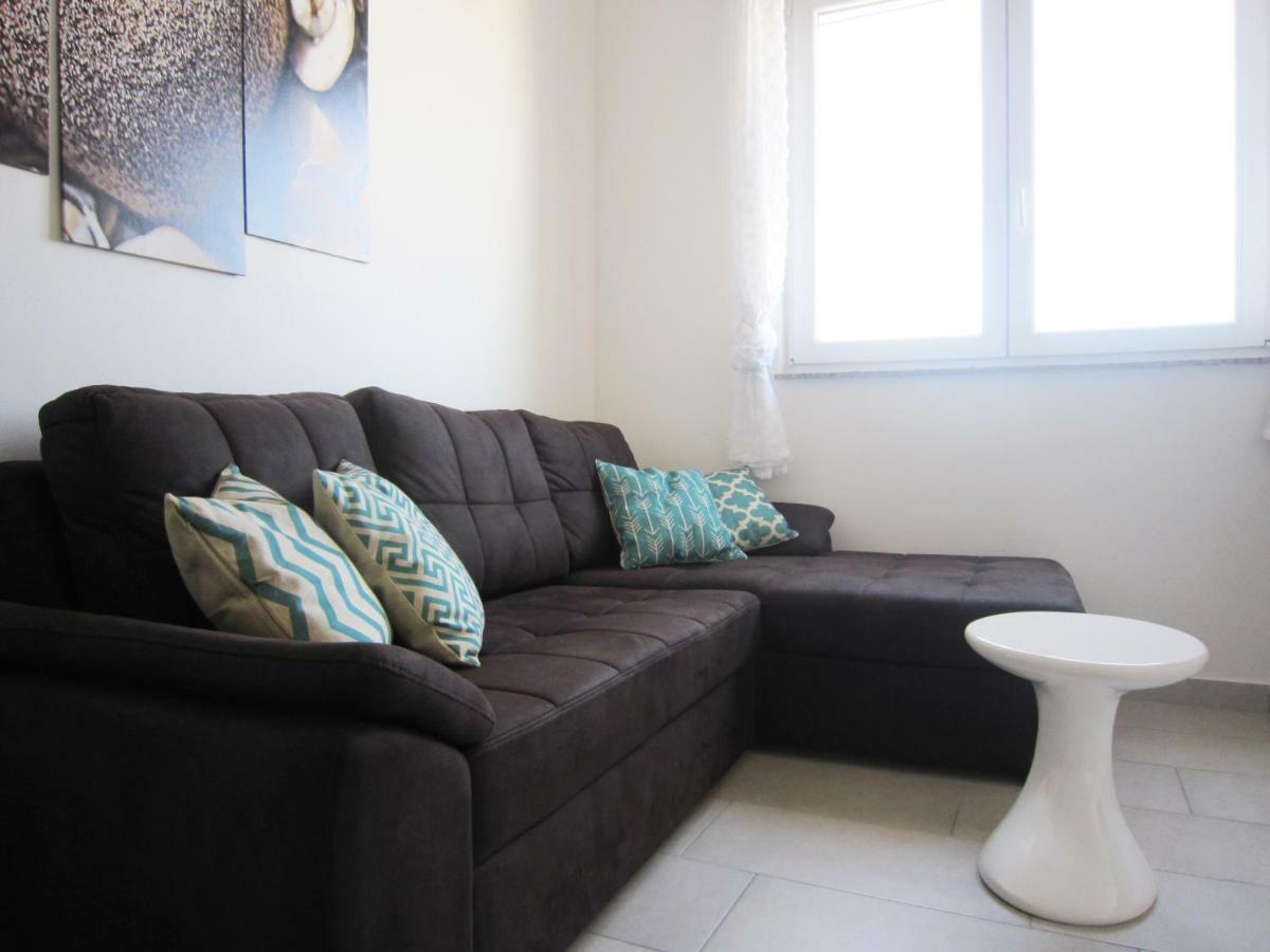 M&B Guest House Srima Εξωτερικό φωτογραφία