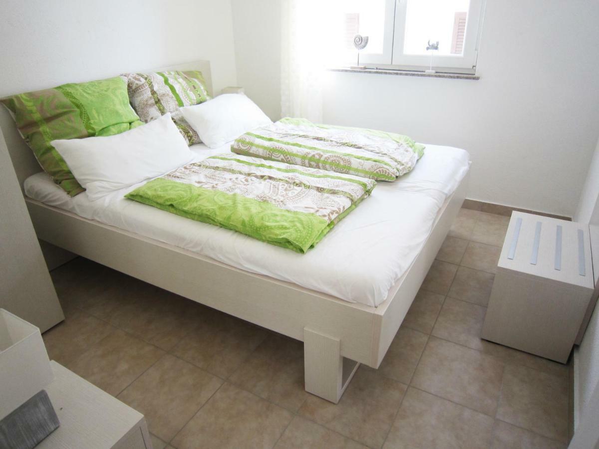 M&B Guest House Srima Εξωτερικό φωτογραφία